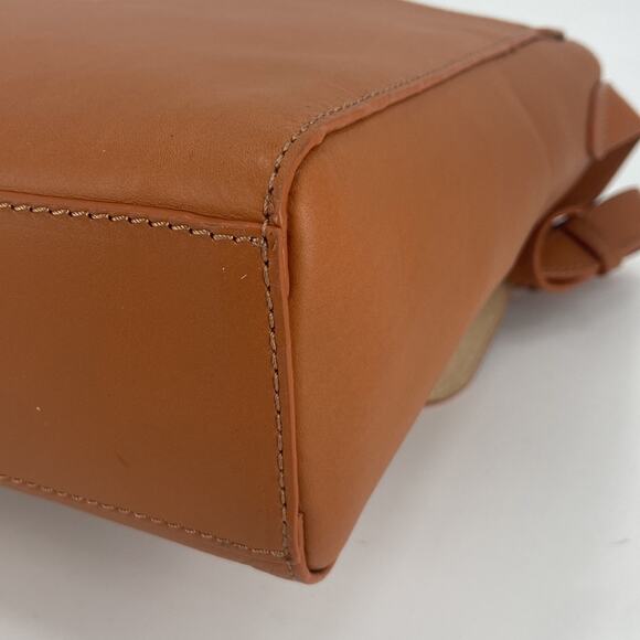 NWOT Moral Code Finely Messenger bag - Picture 14 of 16